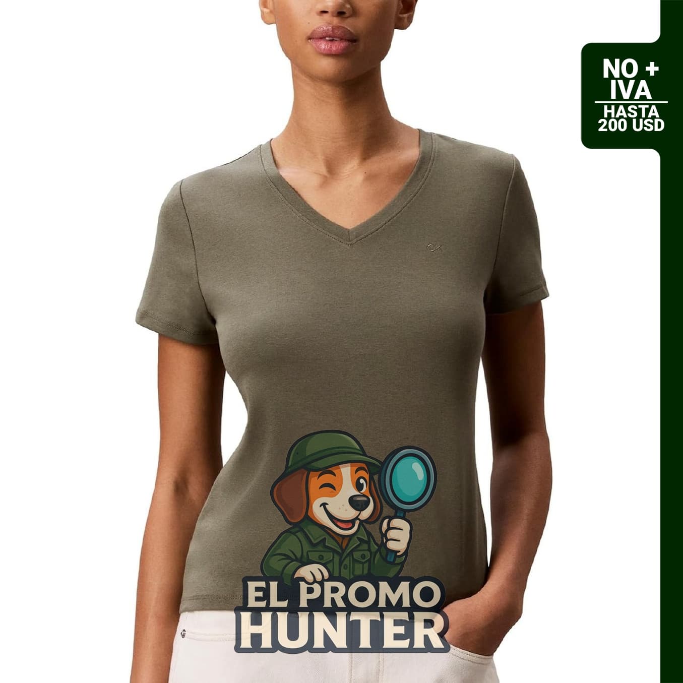 Camiseta de Calvin Klein, manga corta y cuello en V.